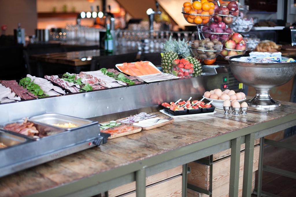 Hotel Finn Almere Ngoại thất bức ảnh
